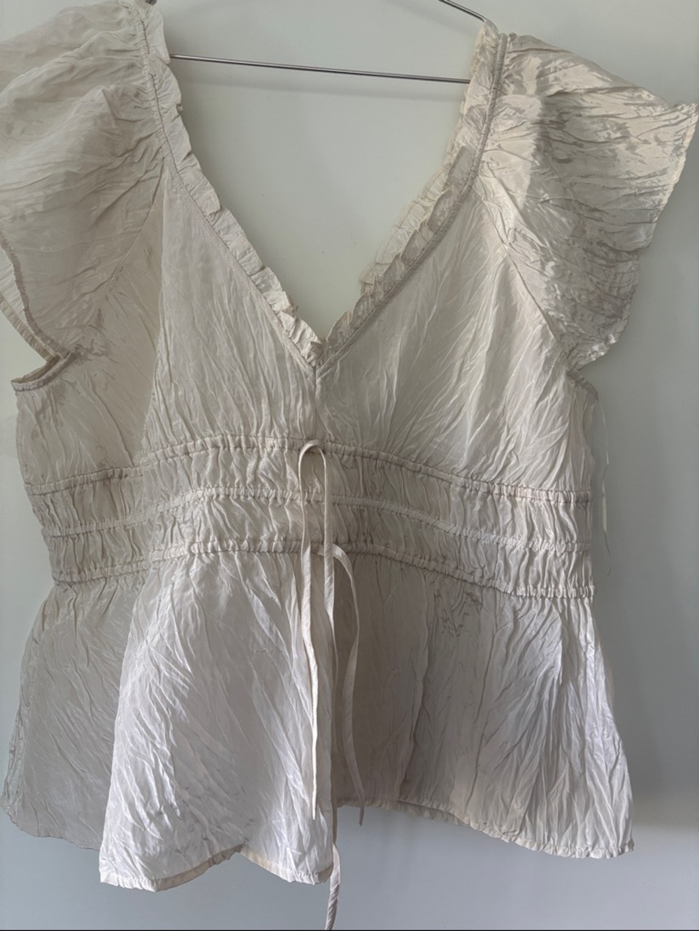 NWT J Crew Palermo Crinkled Ruffle V-Neck Tie-Waist Blouse in Cream - Picture 4 of 7